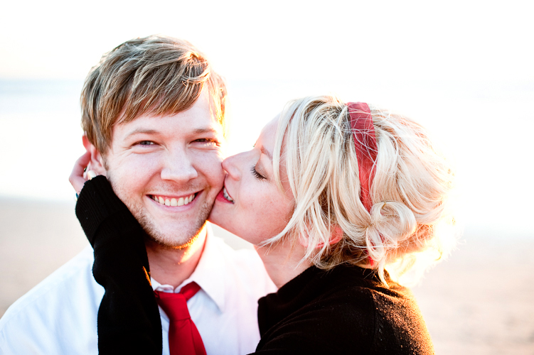engagement in santa monica by seattle wedding photographer meloidia