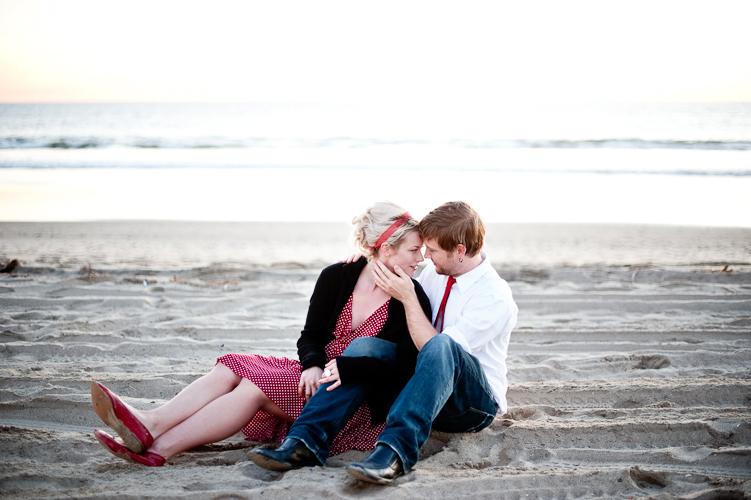 engagement in santa monica by seattle wedding photographer meloidia