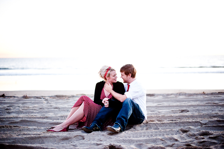 engagement in santa monica by seattle wedding photographer meloidia